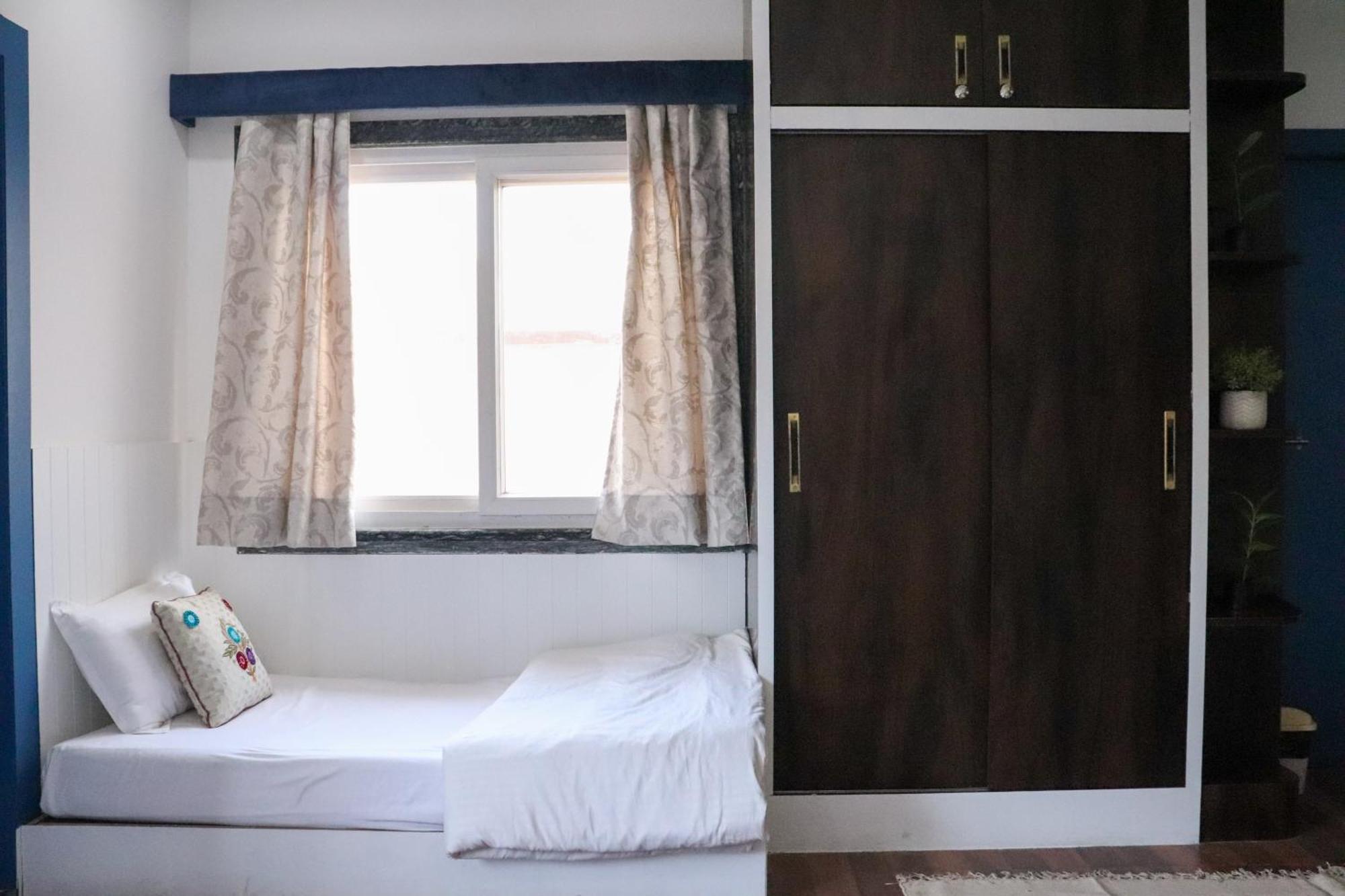 Hotel Blue Door Būndi Habitación foto